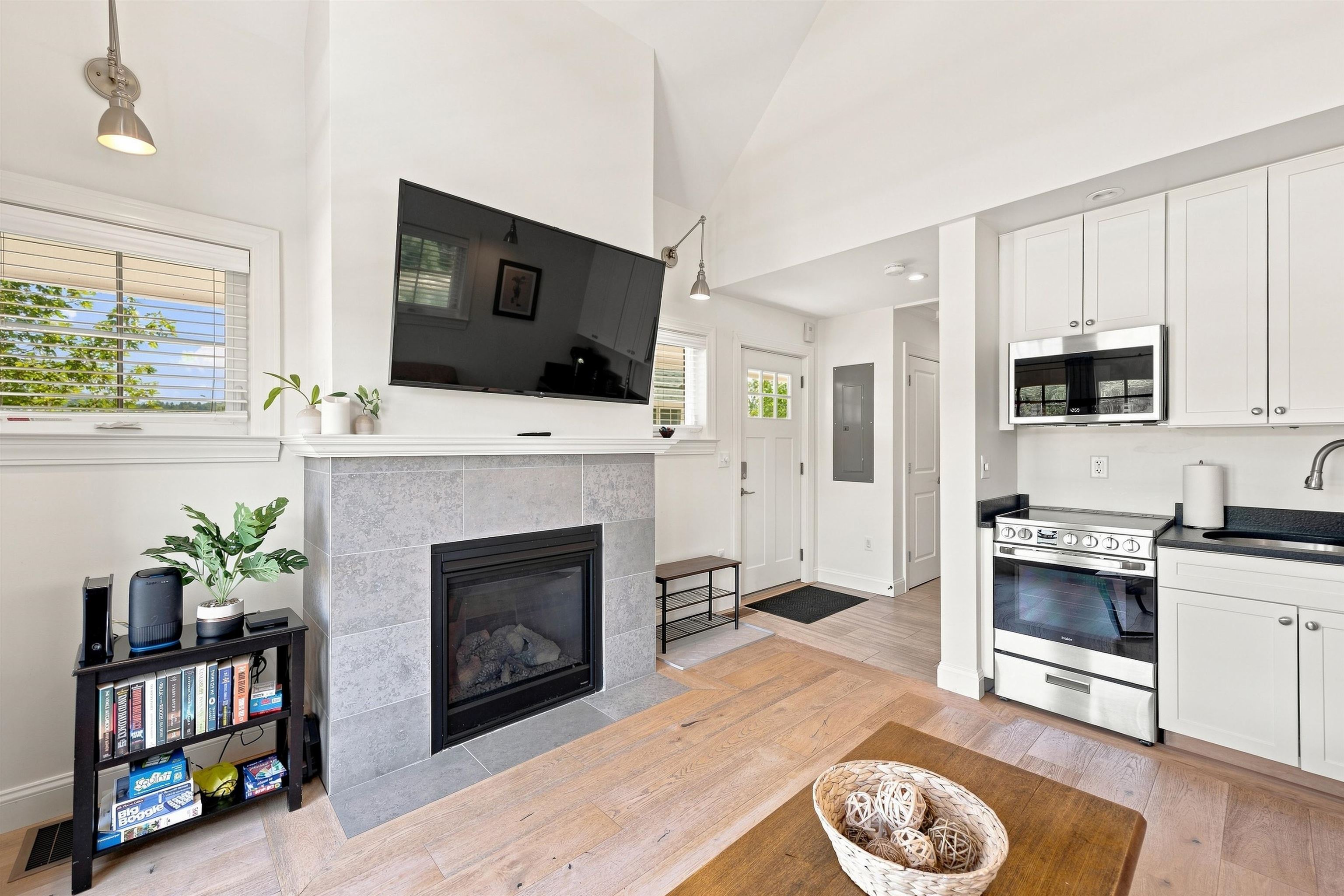 90 Lafayette Road, Unit I Thornton, NH 03285 - Photo 15 of 48 Gallery Image 15