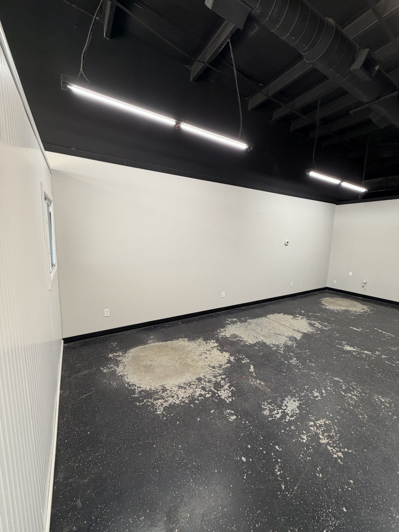 124 Relco Drive Manchester, TN 37355 - Photo 7 of 15 a view of an empty room