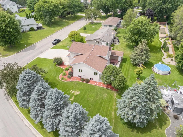 $469,900 | 707 26th Street Southwest, Austin, MN 55912