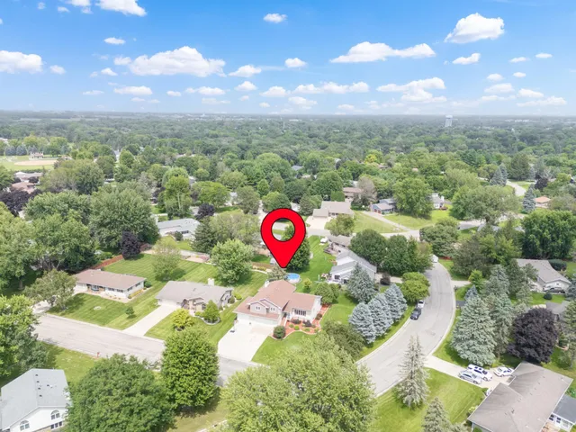 $469,900 | 707 26th Street Southwest, Austin, MN 55912