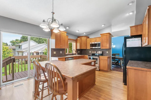 $469,900 | 707 26th Street Southwest, Austin, MN 55912