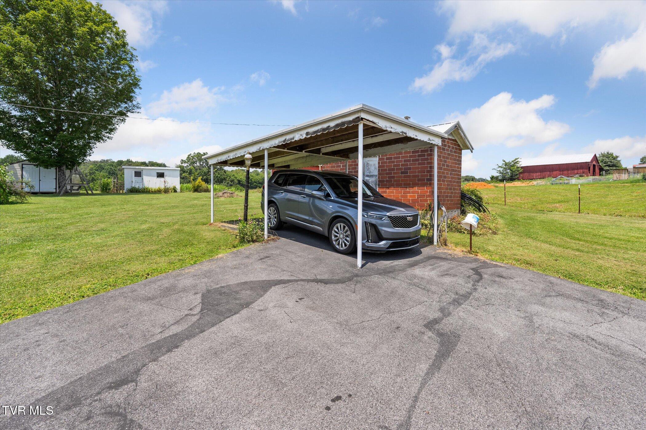 2315 Bright Hope Road Greeneville, TN 37743 - Photo 6 of 41 Carport