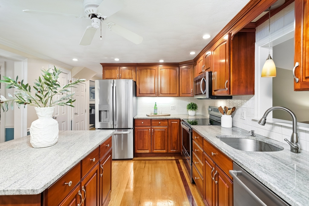 97 Hartwell Road Bedford, MA 01730 - Photo 2 of 41 Gallery Image 2