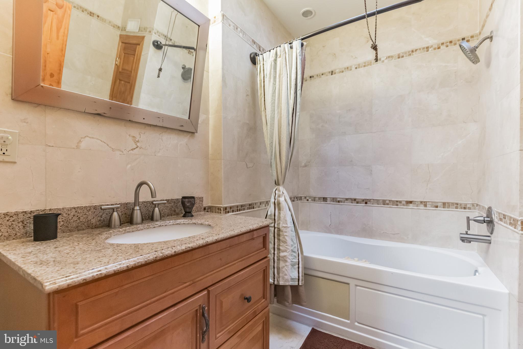 925 Atwood Road Philadelphia, PA 19151 - Photo 17 of 24 Main Bathroom