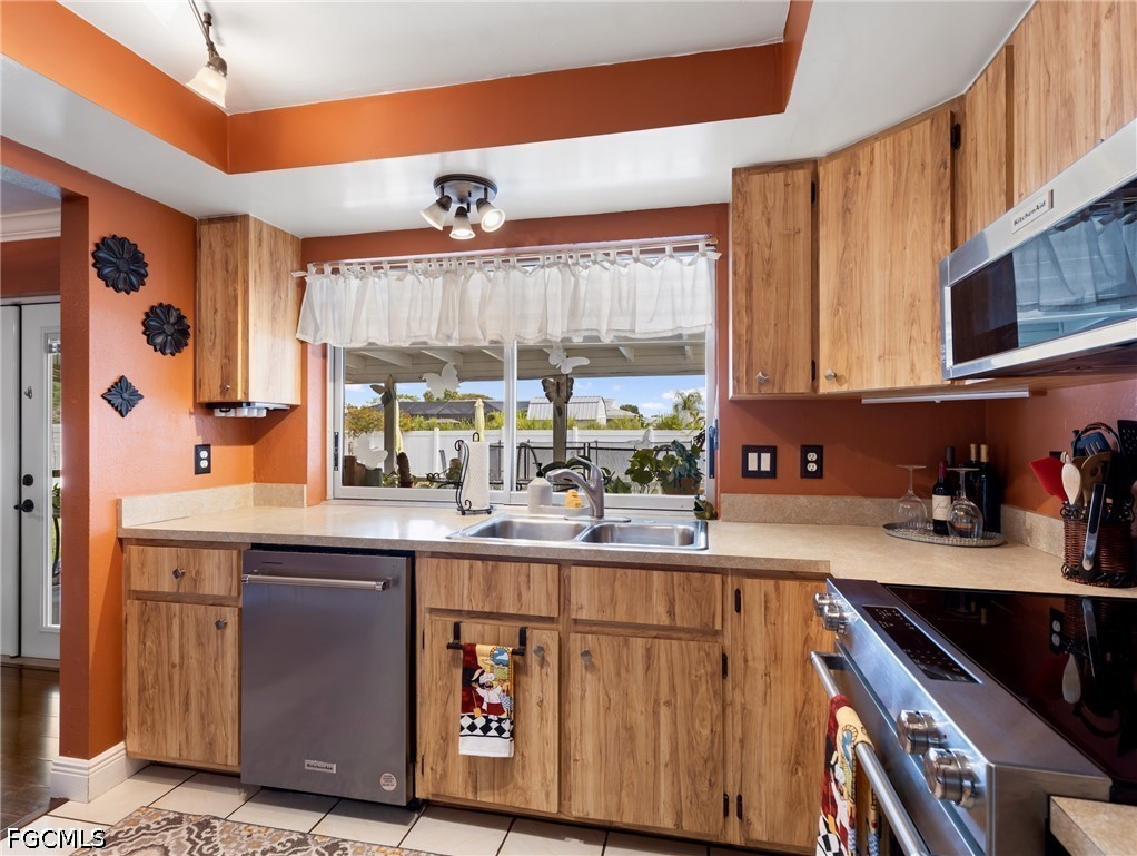 1685 North Hermitage Road Fort Myers, FL 33919 - Photo 11 of 39 Gallery Image 11