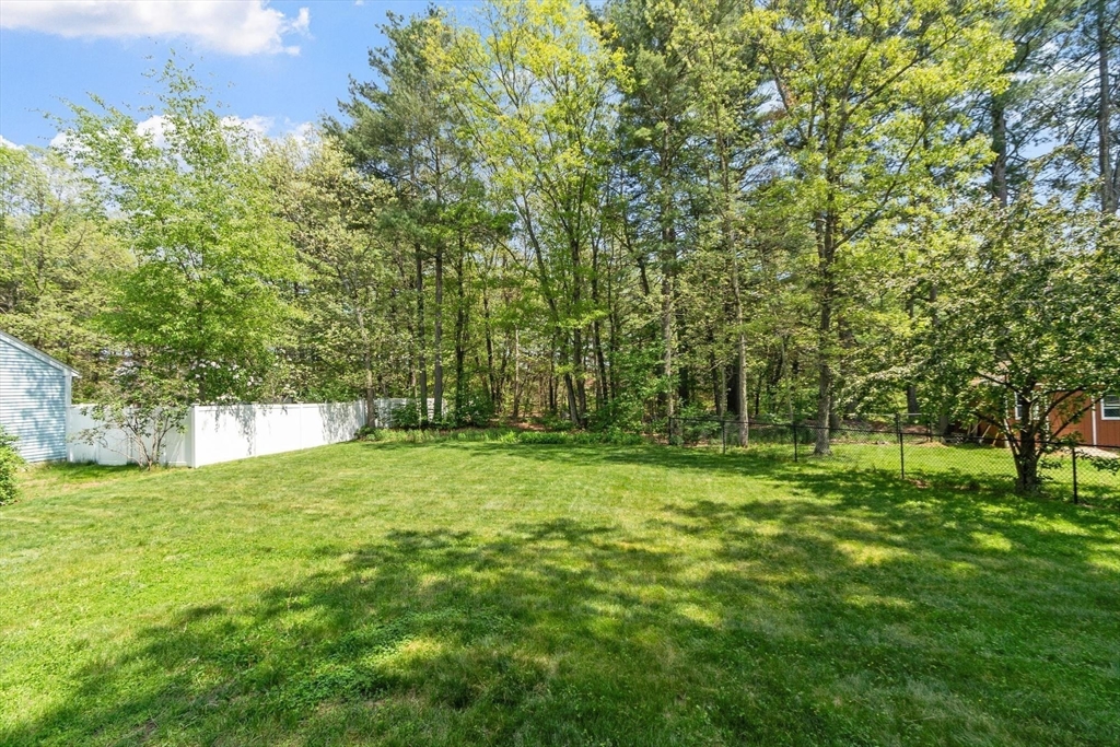 4 Weatherbee Road Shirley, MA 01464 - Photo 28 of 33 Gallery Image 28