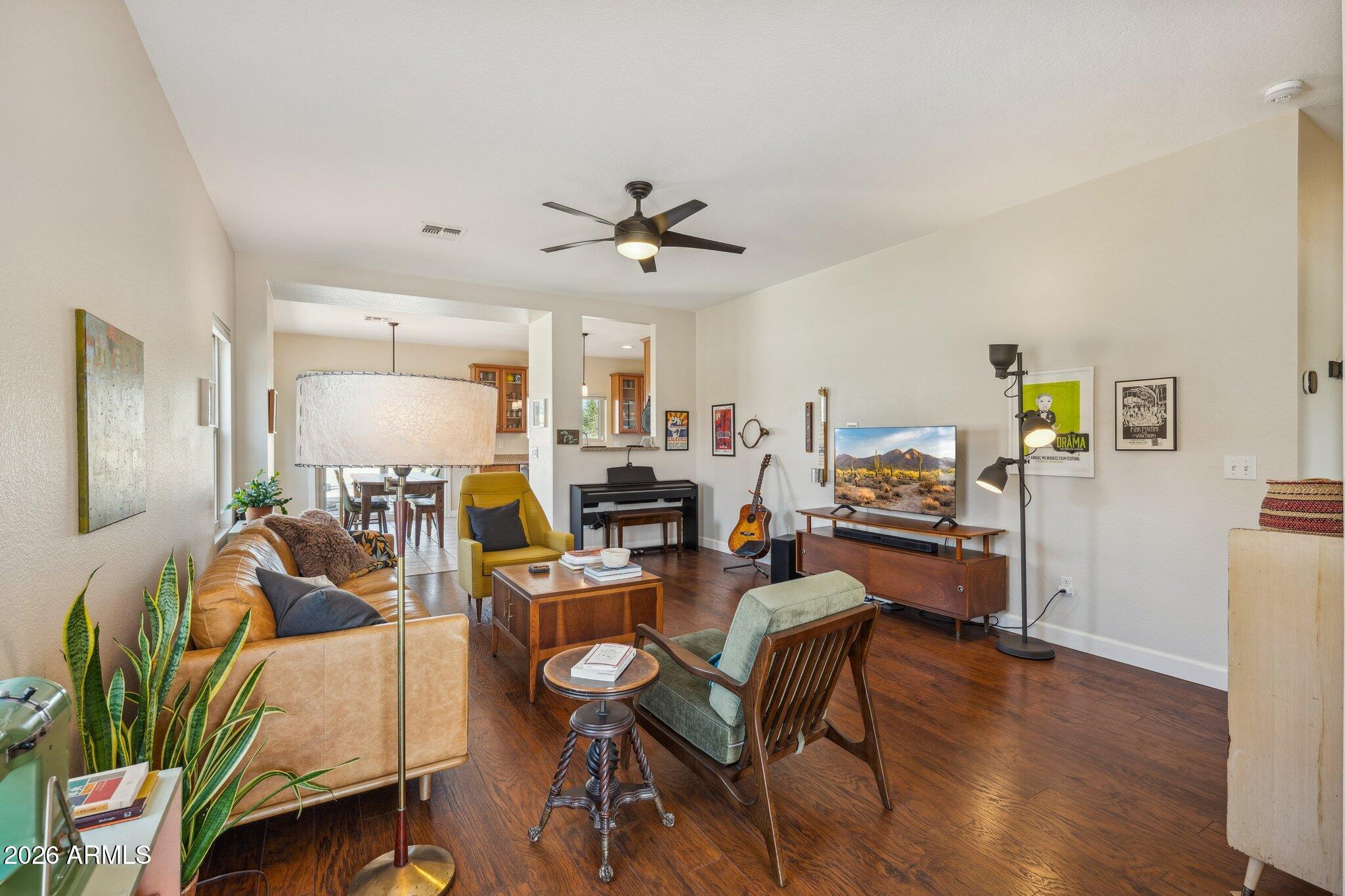 1134 East Pedro Road Phoenix, AZ 85042 - Photo 4 of 30 6-1134 E Pedro Road