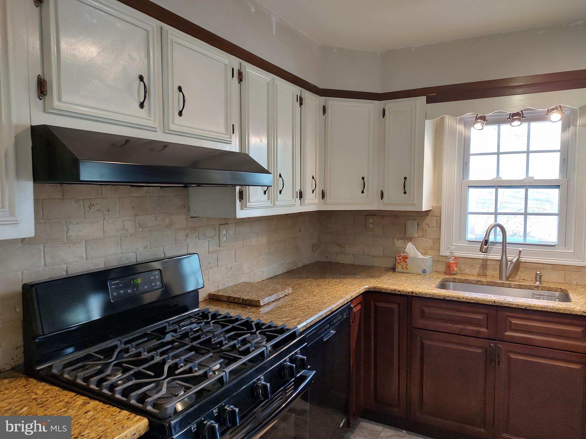 157 Tonys Road Elkton, MD 21921 - Photo 34 of 49 Propane Stove