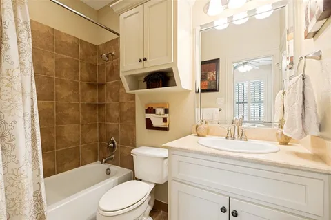 $825,000 | 3907 Cole Avenue, Unit 3, Dallas, TX 75204
