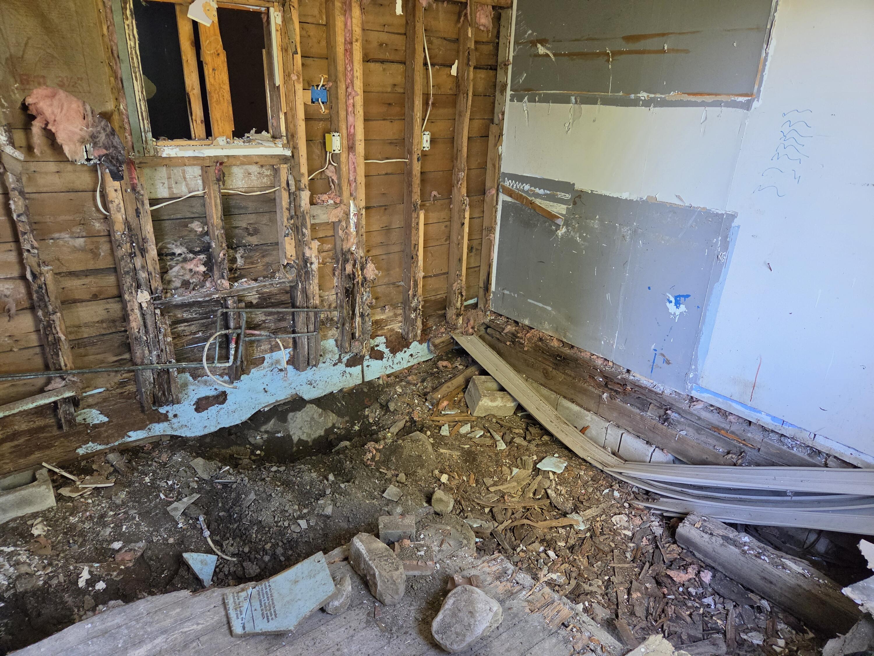 1323 Main Street Washburn, ME 04786 - Photo 11 of 29 2026-09-12 09.05.58