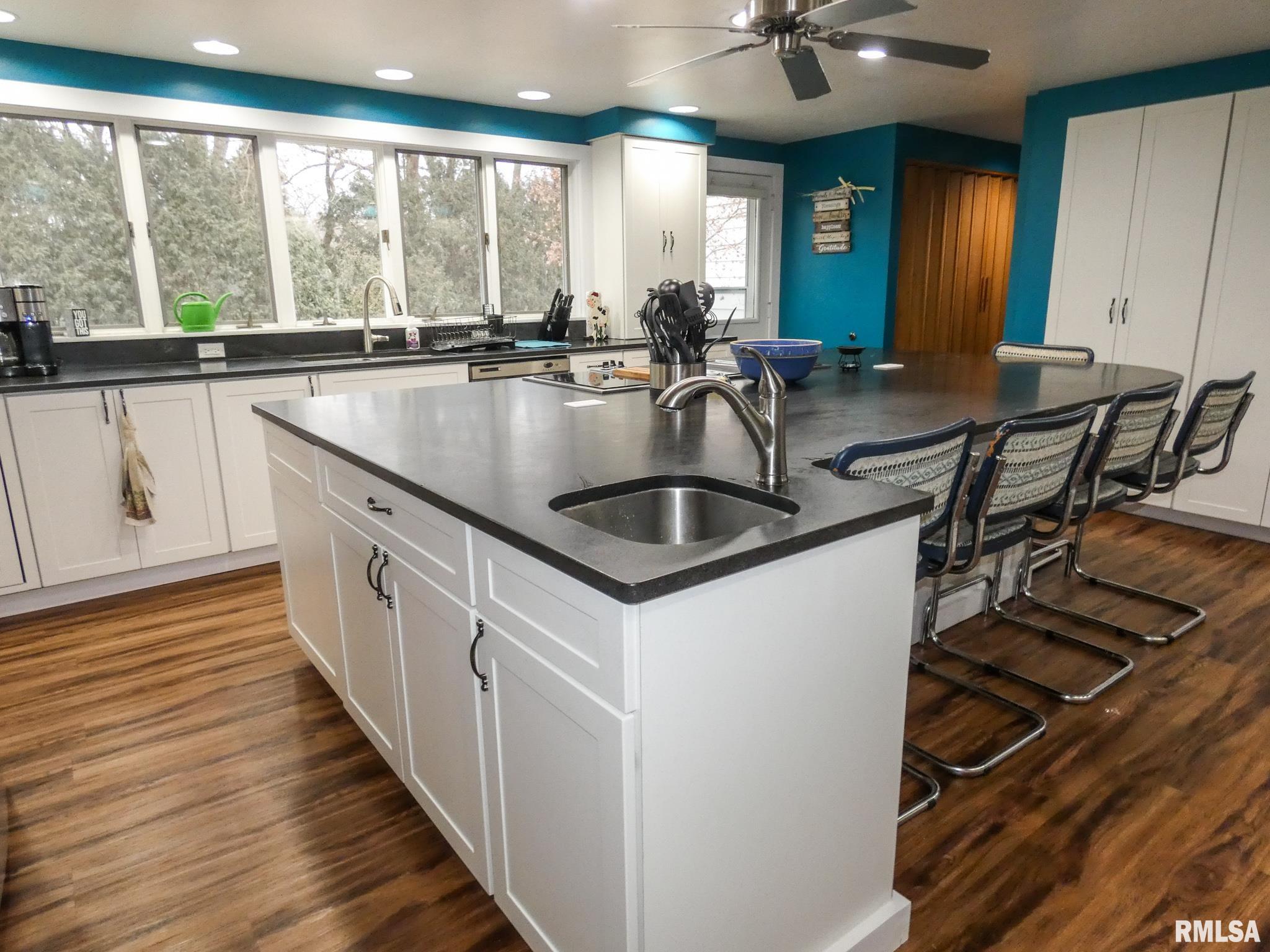 363 East High Point Road Peoria, IL 61614 - Photo 13 of 39 Gallery Image 13
