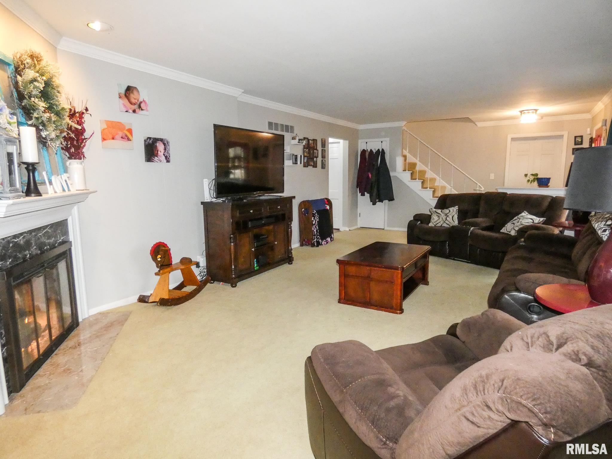 363 East High Point Road Peoria, IL 61614 - Photo 7 of 39 Gallery Image 7