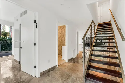 $1,295,000 | 2950 Northeast 188th Street, Unit 150, Aventura, FL 33180