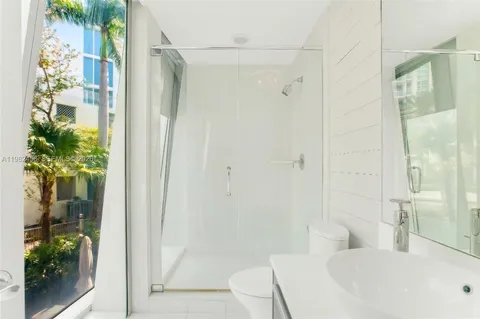 $1,350,000 | 2950 Northeast 188th Street, Unit 150, Aventura, FL 33180