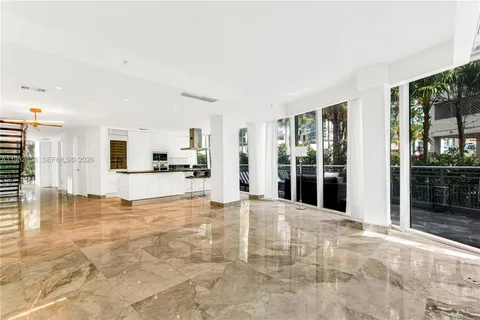 $1,295,000 | 2950 Northeast 188th Street, Unit 150, Aventura, FL 33180