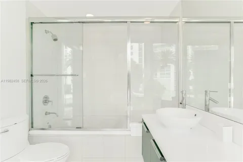 $1,295,000 | 2950 Northeast 188th Street, Unit 150, Aventura, FL 33180