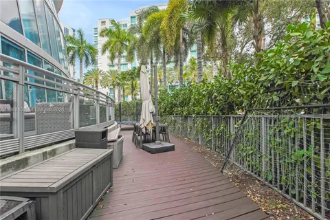 $1,350,000 | 2950 Northeast 188th Street, Unit 150, Aventura, FL 33180