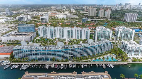 $1,350,000 | 2950 Northeast 188th Street, Unit 150, Aventura, FL 33180