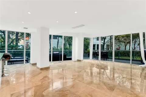 $1,295,000 | 2950 Northeast 188th Street, Unit 150, Aventura, FL 33180