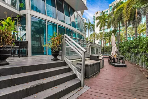 $1,295,000 | 2950 Northeast 188th Street, Unit 150, Aventura, FL 33180