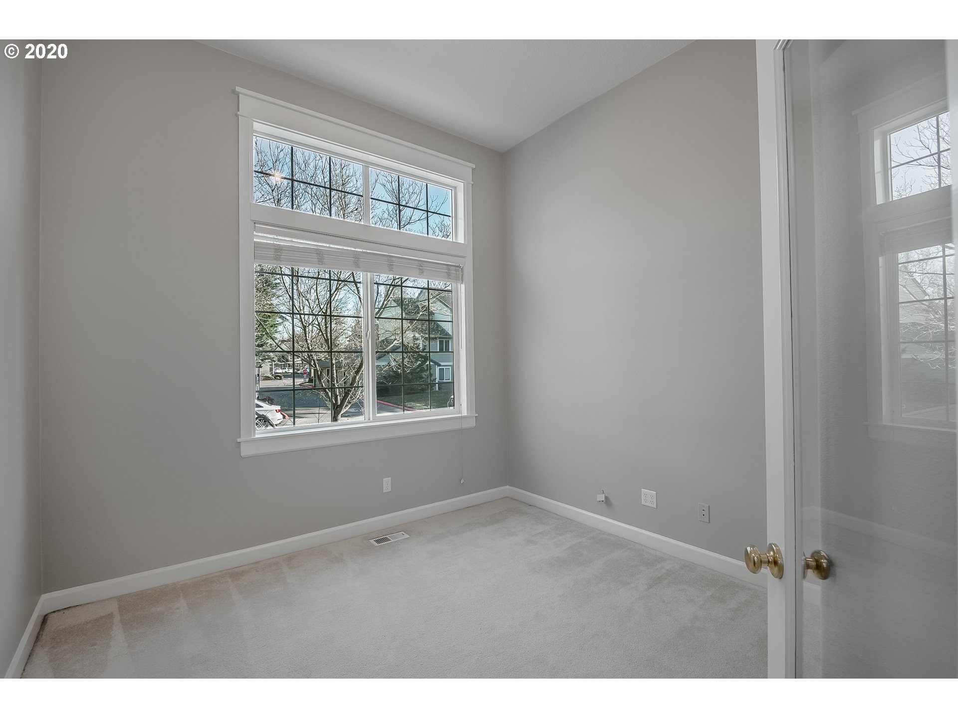 29129 Southwest Meadows Loop Wilsonville, OR 97070 - Photo 12 of 28 Den/Office
