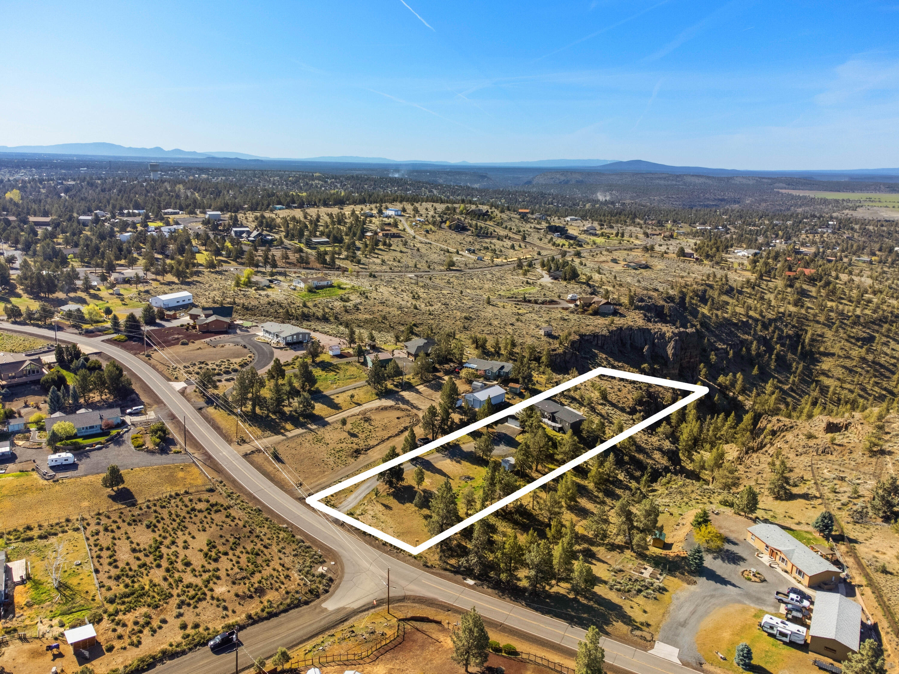 9318 Southwest Panorama Road Terrebonne, OR 97760 - Photo 41 of 44 46-Aerial