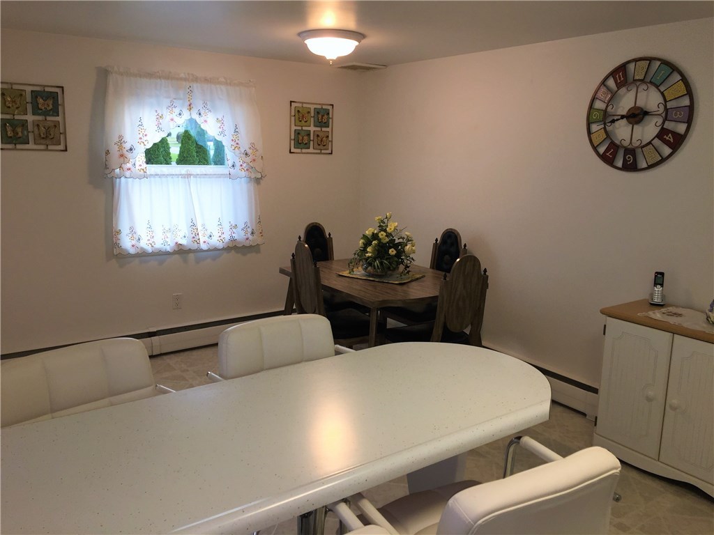 5 Ruth Street Middletown, RI 02842 - Photo 7 of 26 Gallery Image 7