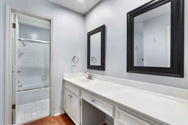 $2,500 | 2408 Enfield Road, Unit 212, Austin, TX 78703