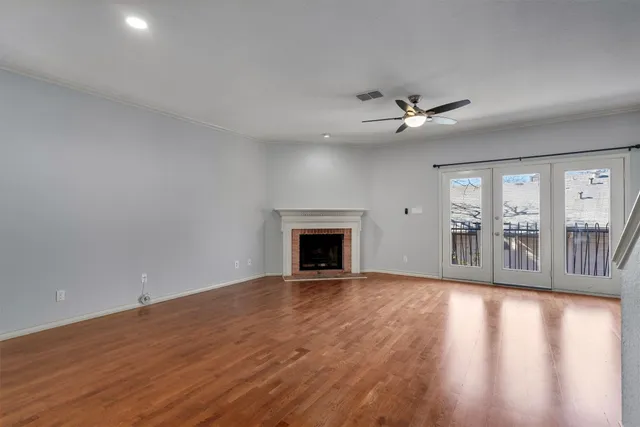 $2,500 | 2408 Enfield Road, Unit 212, Austin, TX 78703