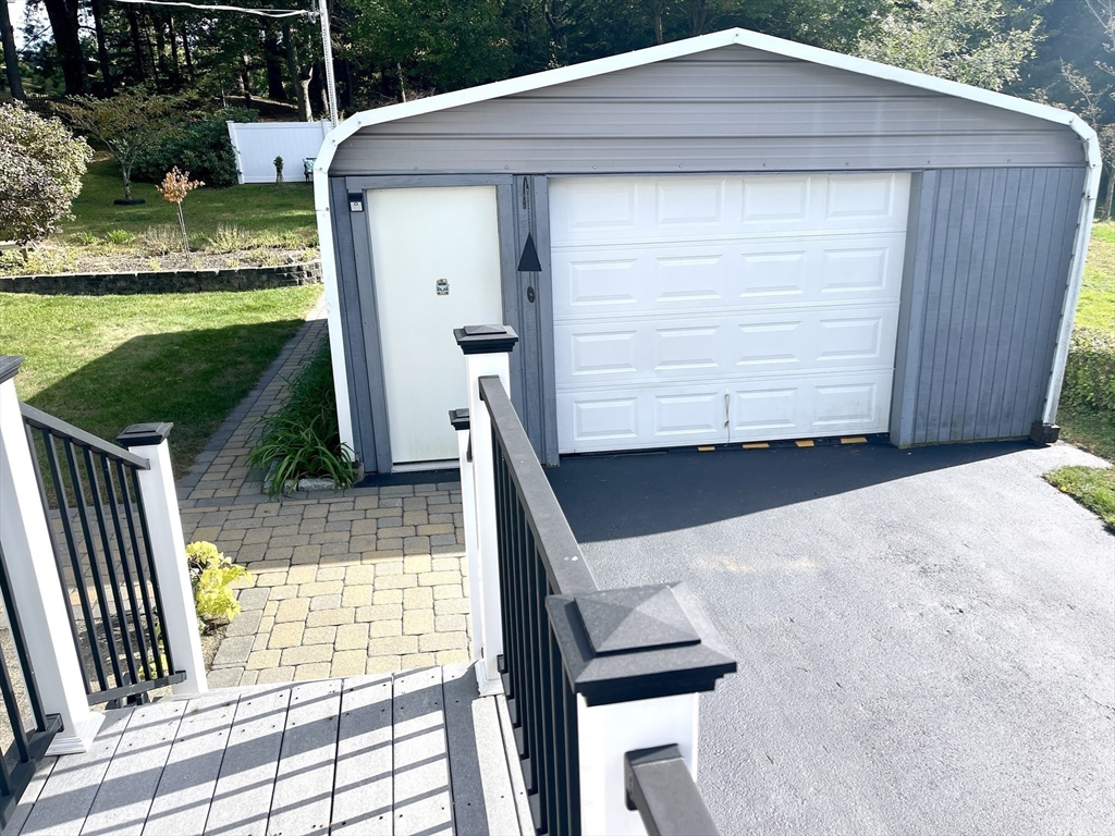 114 Riverneck Road Chelmsford, MA 01824 - Photo 9 of 42 Gallery Image 9
