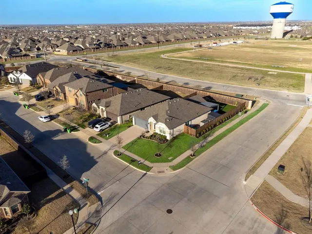 an aerial view of a yard