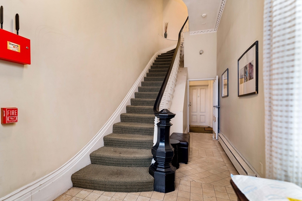 530 Massachusetts Avenue, Unit 2 Boston, MA 02118 - Photo 31 of 33 a view of entryway