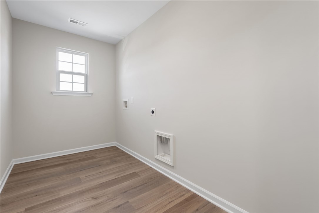 312 Keeling Avenue, Unit SUN0136 Anderson, SC 29625 - Photo 42 of 49 Laundry Room