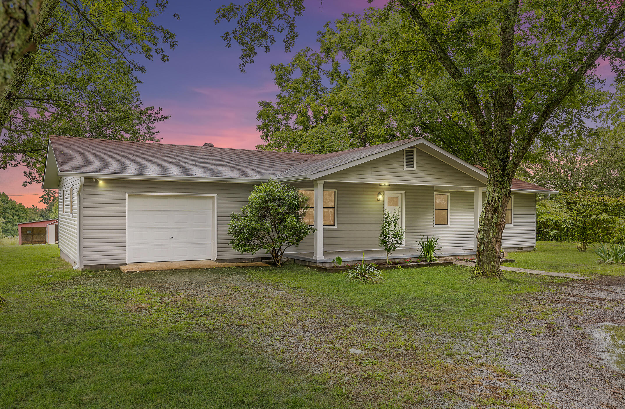 530 Michaels Road Trenton, GA 30752 - Photo 1 of 24 813116b508ae75a6ff4556bfd42fa01d784ef3f8