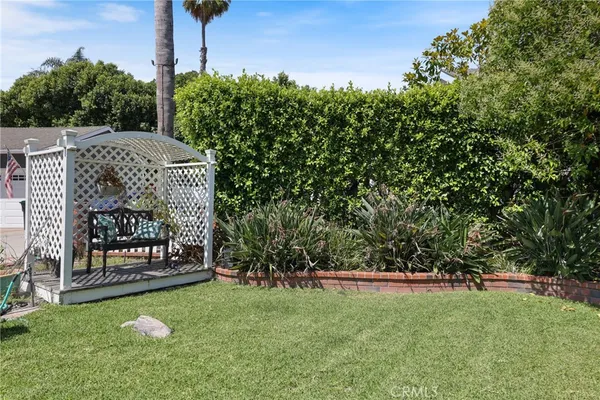 $2,695,000 | 2642 Westminster Place, Costa Mesa, CA 92627