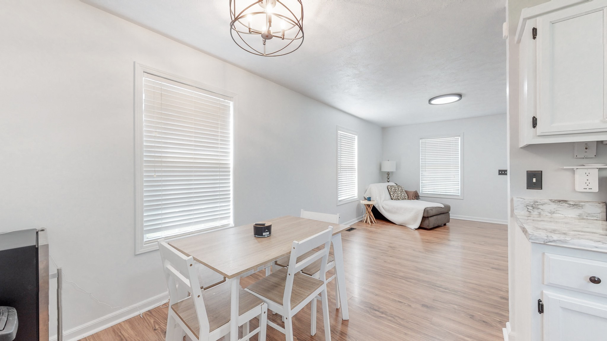 250 Hugh Hunter Road Oak Grove, KY 42262 - Photo 8 of 33 a workspace with furniture and window