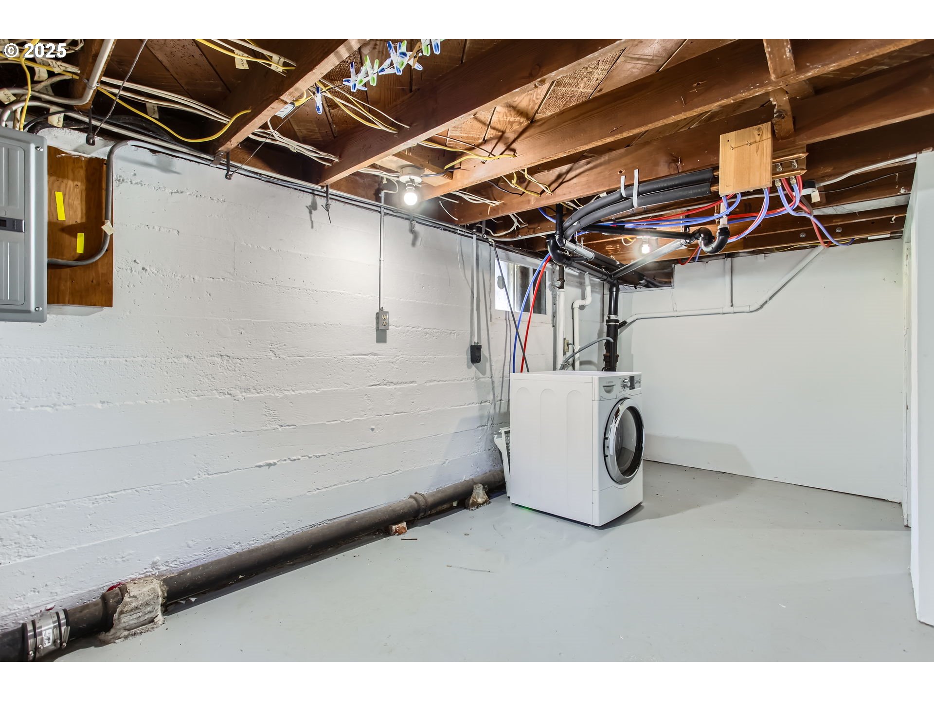 2827 Southwest Custer Street Portland, OR 97219 - Photo 21 of 30 Basement