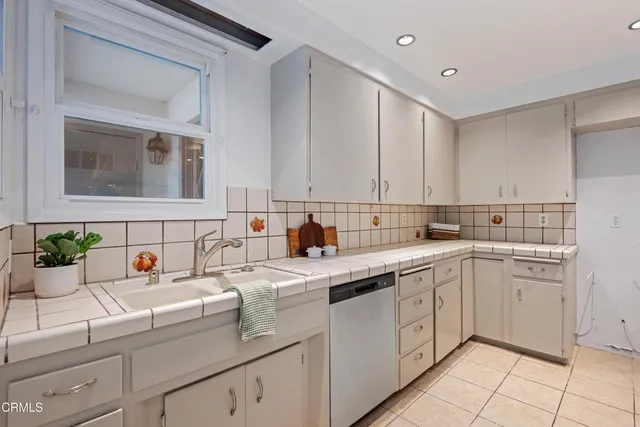 $875,000 | 5535 Larkin Street, Ventura, CA 93003