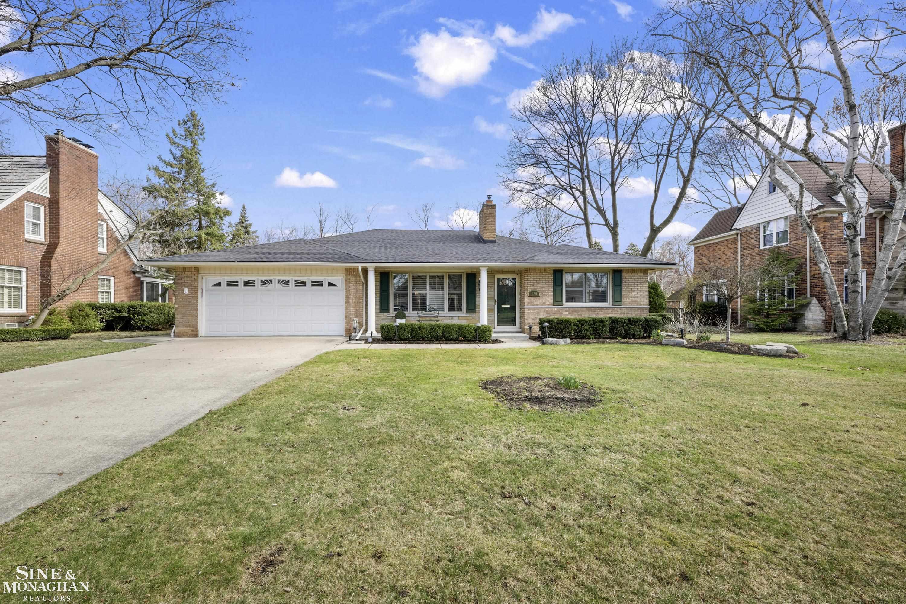520 Roslyn Road Grosse Pointe Woods, MI 48236 - Photo 48 of 55