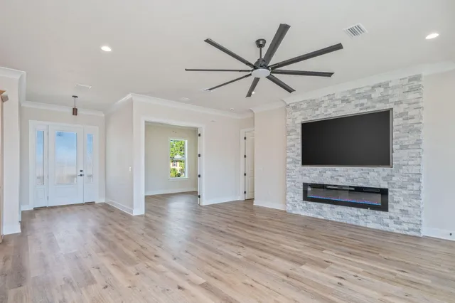 $949,999 | 22 Shalimar Drive, Shalimar, FL 32579