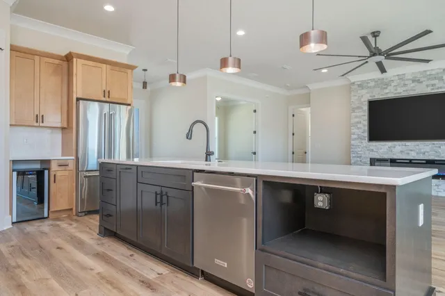 $949,999 | 22 Shalimar Drive, Shalimar, FL 32579