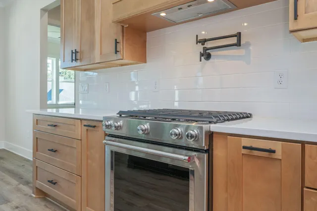 $949,999 | 22 Shalimar Drive, Shalimar, FL 32579