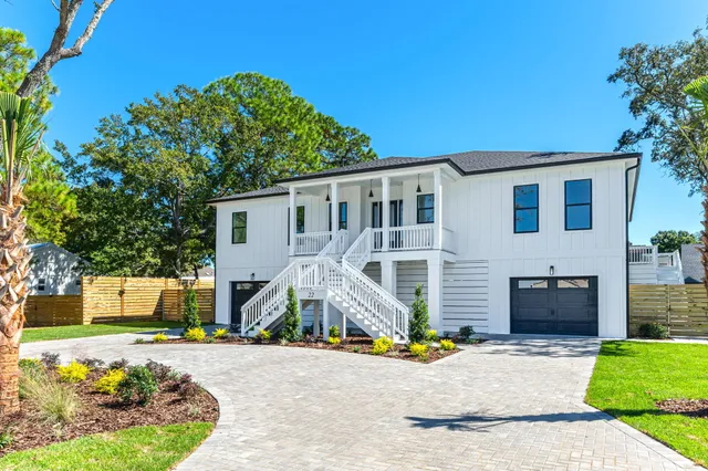 $949,999 | 22 Shalimar Drive, Shalimar, FL 32579