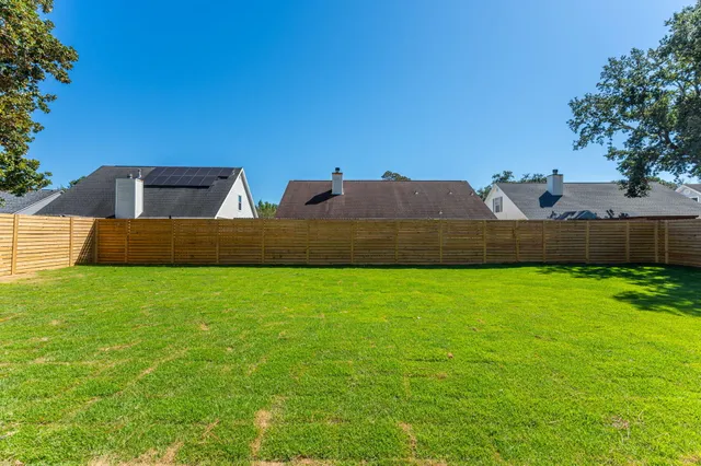 $949,999 | 22 Shalimar Drive, Shalimar, FL 32579