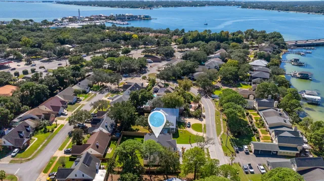 $949,999 | 22 Shalimar Drive, Shalimar, FL 32579