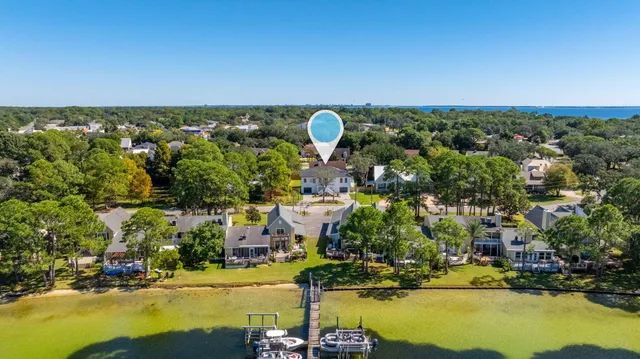 $949,999 | 22 Shalimar Drive, Shalimar, FL 32579