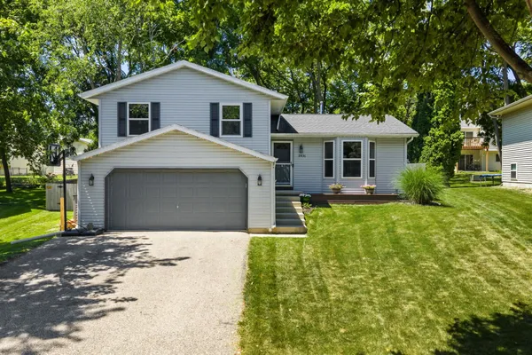 $389,500 | 2836 Warner Lane, Madison, WI 53713