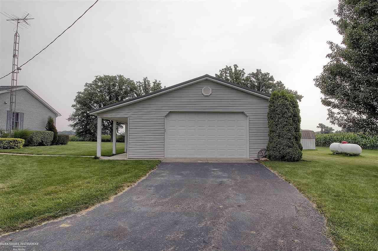 1660 Cochrane Road Allenton, MI 48002 - Photo 23 of 30 Pole Barn
