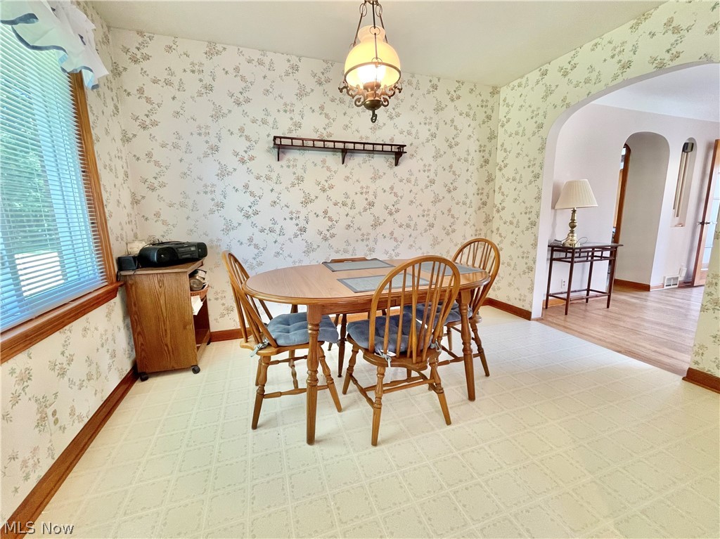 7946 Richard Road Broadview Heights, OH 44147 - Photo 6 of 19 Gallery Image 6