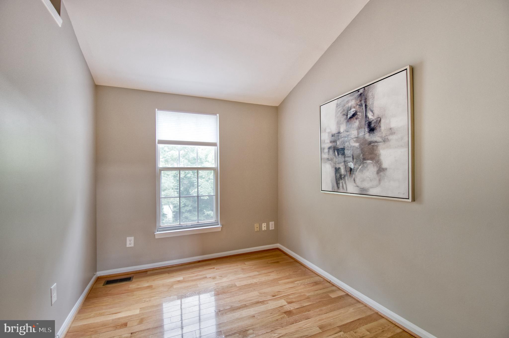 45412 Gable Square Sterling, VA 20164 - Photo 22 of 36 Bedroom 2